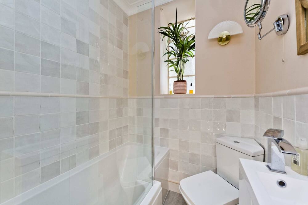 Photo of Others in Holland Park