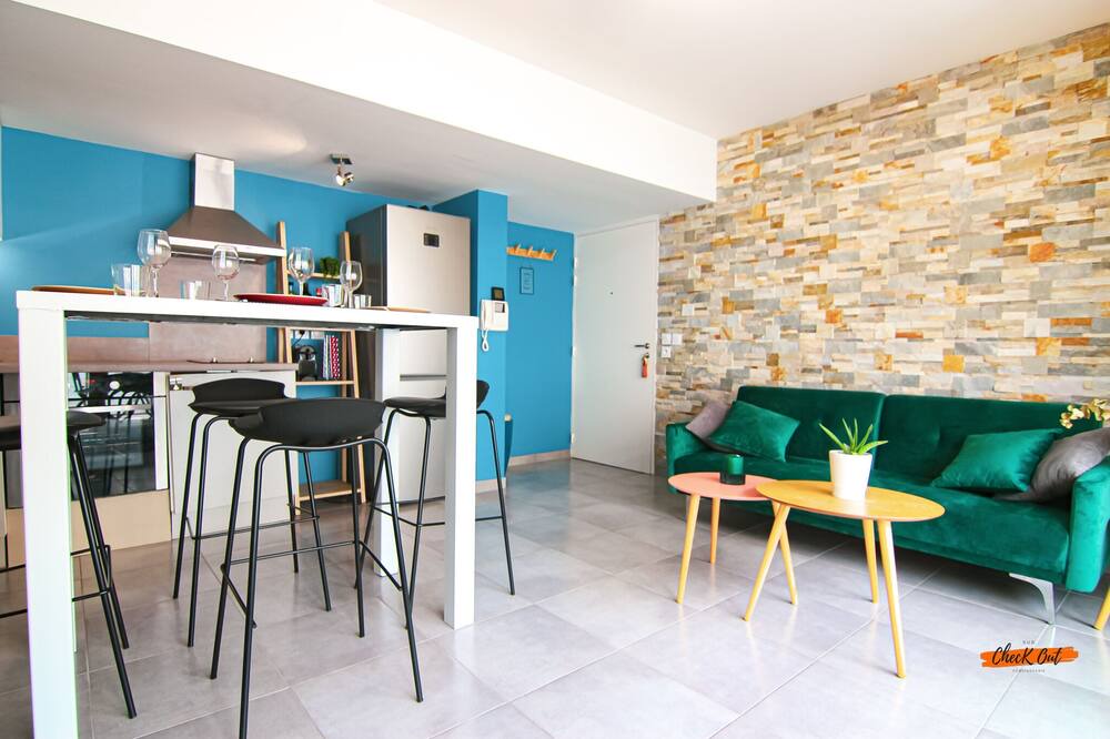 Photo of Livingroom in Clemenceau