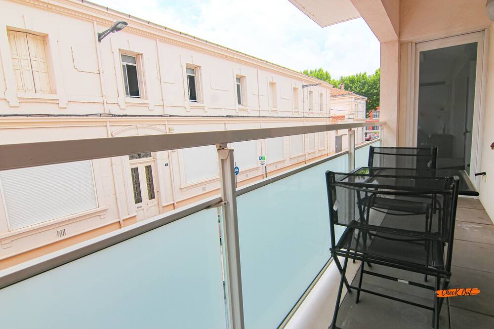 Photo of Patio Balcony in Clemenceau