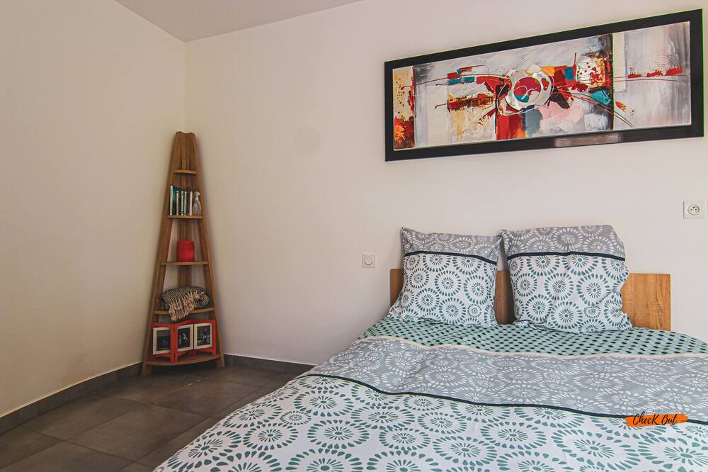 Photo of Bedroom in Clemenceau