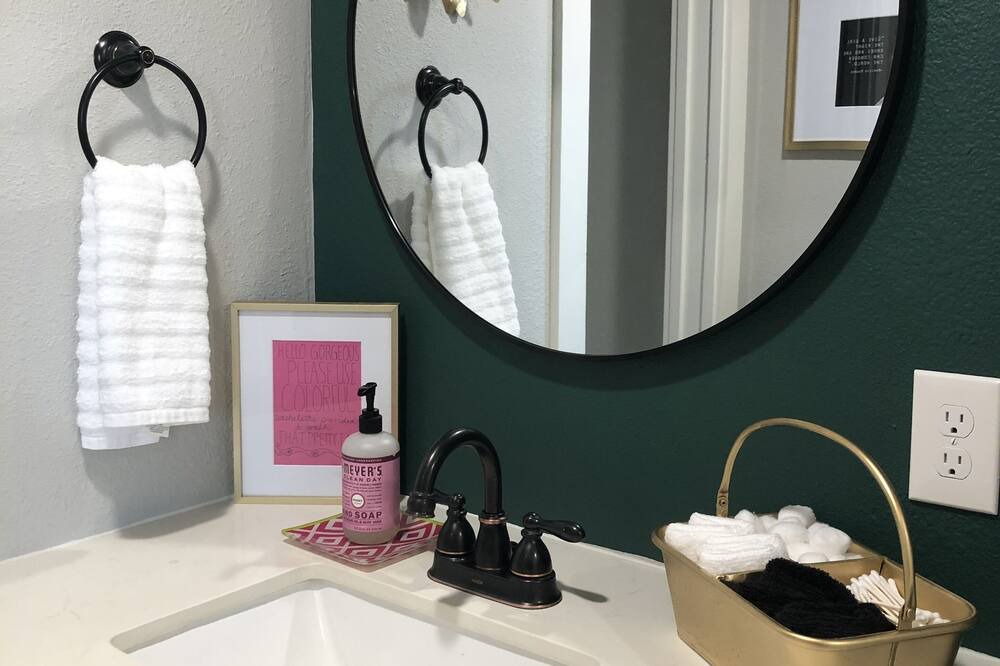 Photo of Bathroom in Willis
