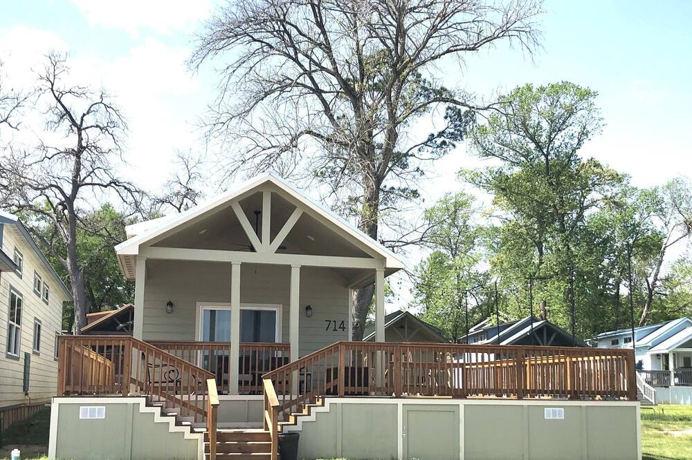 Photo of Outdoor in Willis