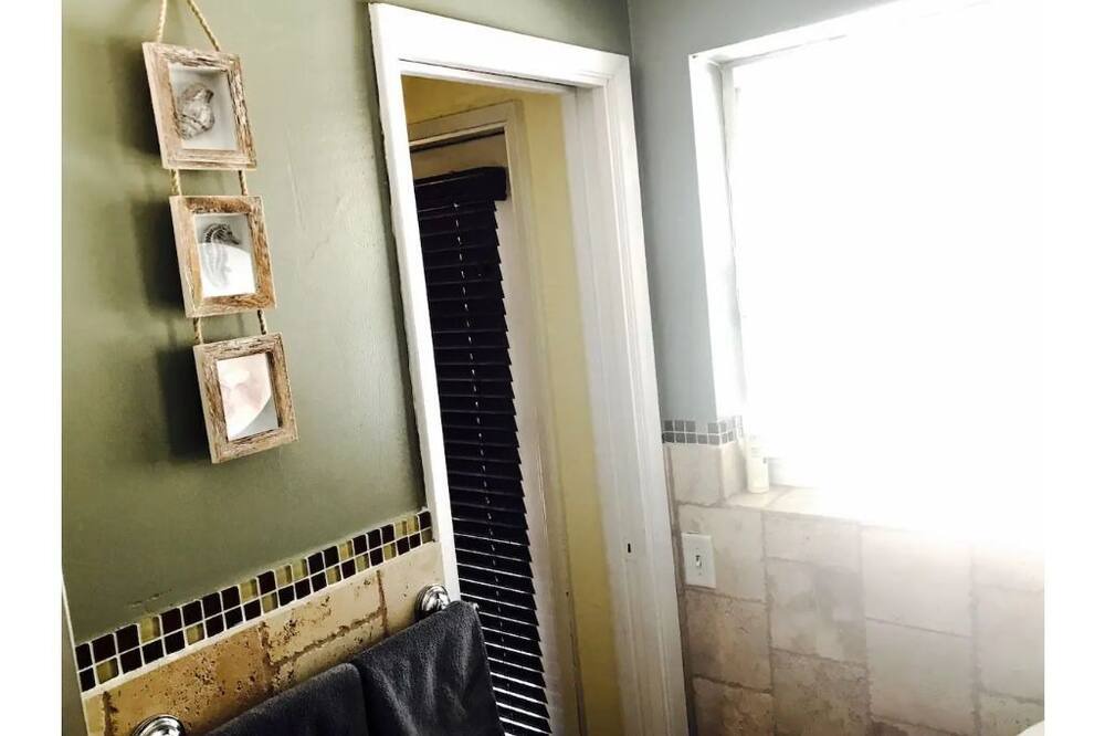 Photo of Bathroom in North Corals