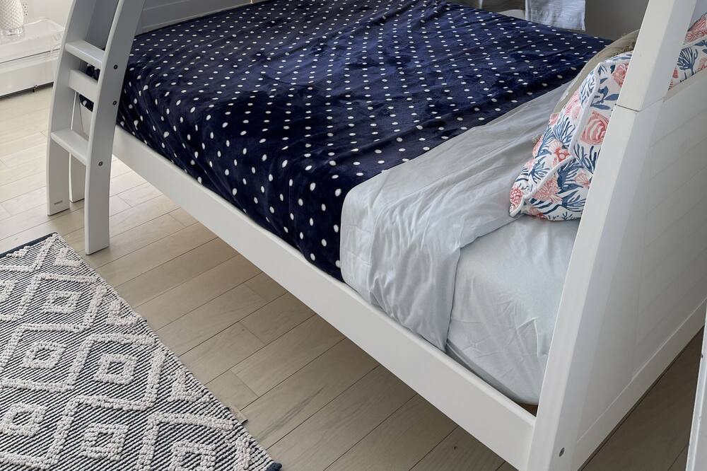 Photo of Bedroom in Mattapoisett Center