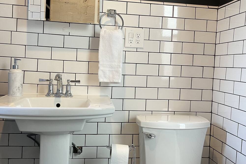 Photo of Bathroom in Front Park