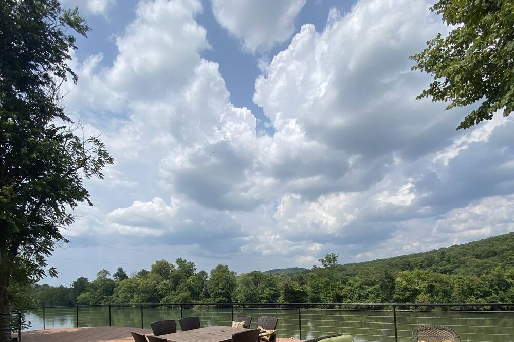 Photo of Patio Balcony in Hardy