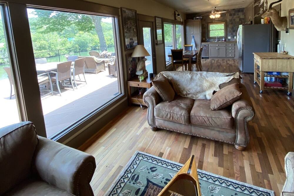 Photo of Livingroom in Hardy