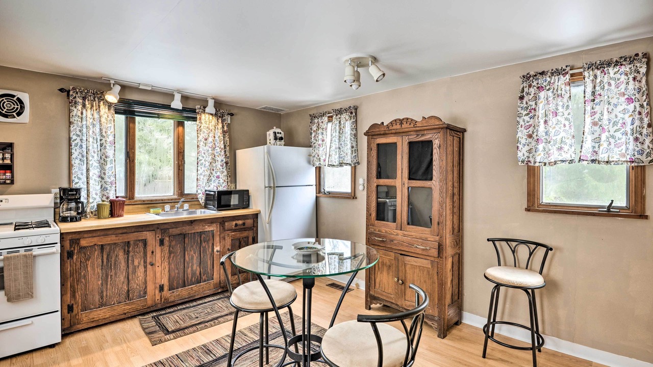 Photo of Livingroom in Unadilla