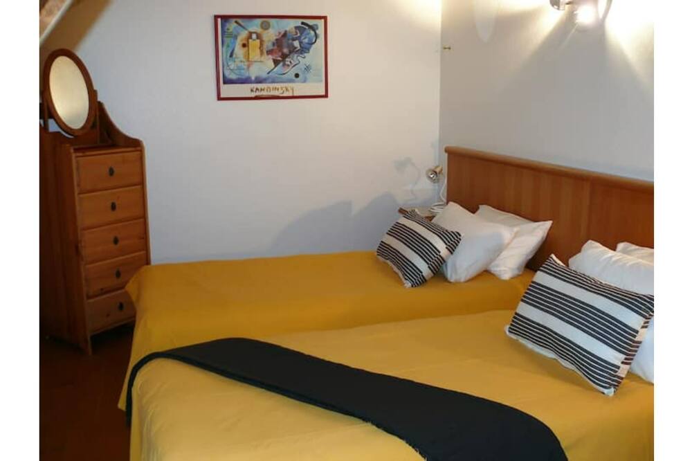 Photo of Bedroom in Montreuil-Bellay
