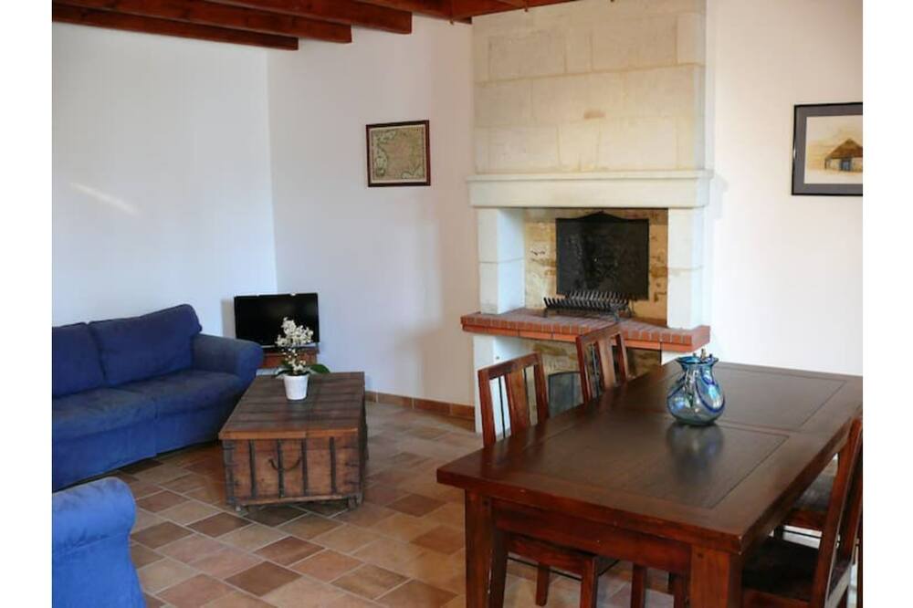 Photo of Livingroom in Montreuil-Bellay
