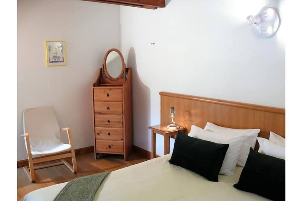 Photo of Bedroom in Montreuil-Bellay