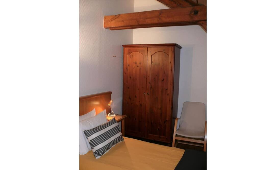 Photo of Bedroom in Montreuil-Bellay