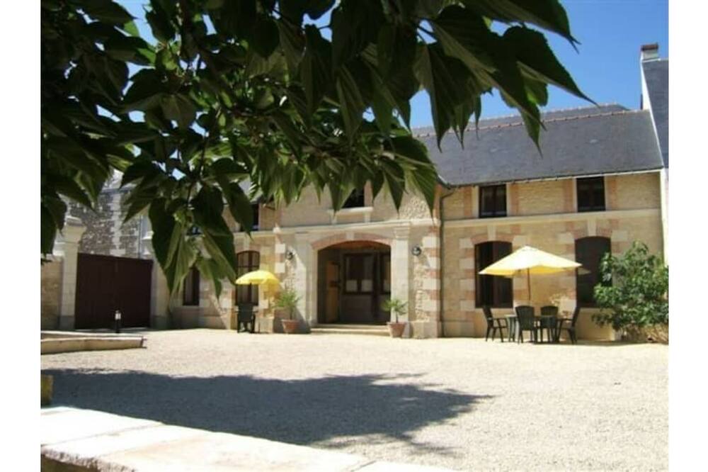 Photo of Outdoor in Montreuil-Bellay