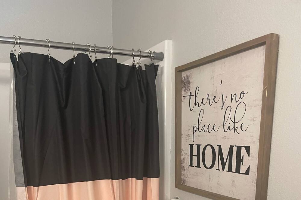 Photo of Bathroom in Tulare