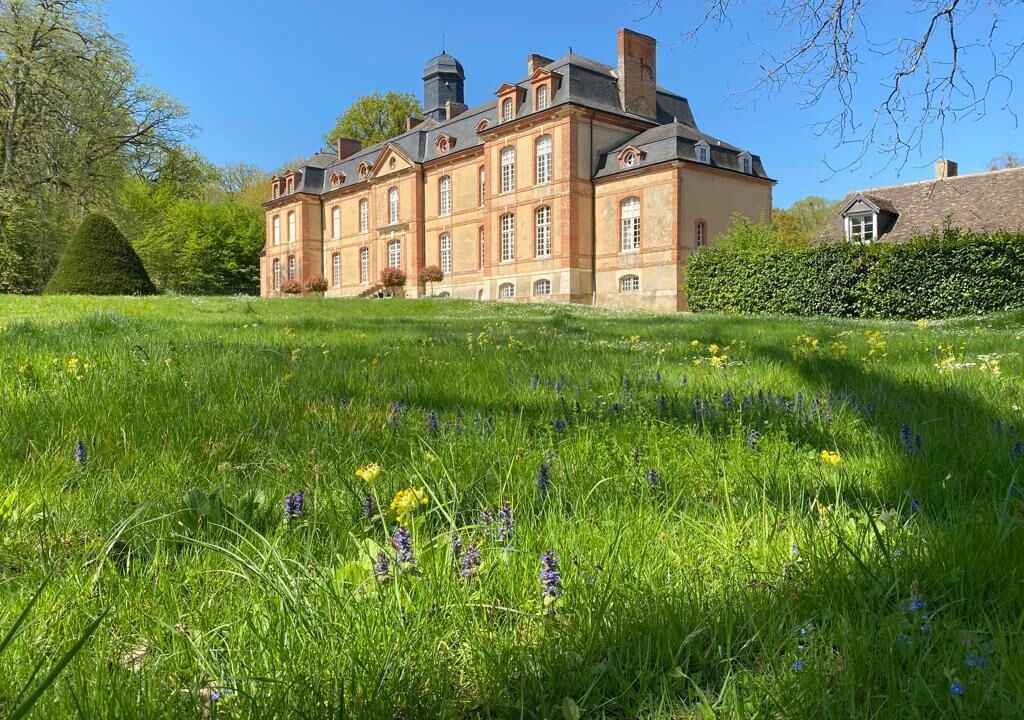 Photo of Outdoor in Lombron