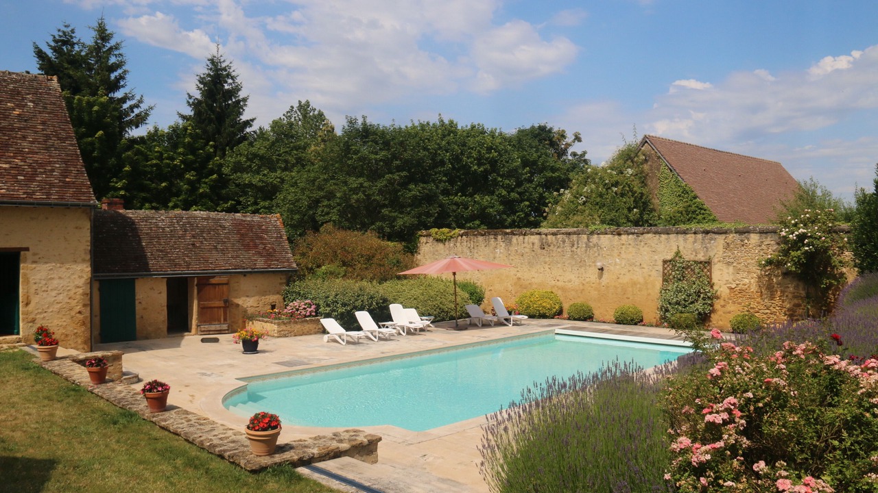 Photo of Outdoor in Lombron