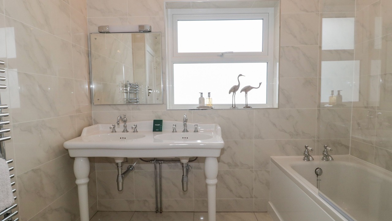 Photo of Bathroom in Boscombe