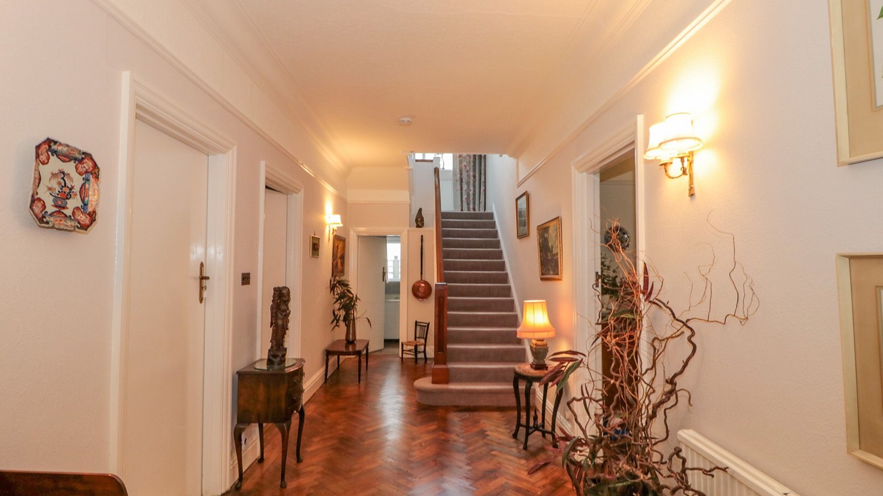 Photo of Others in Boscombe