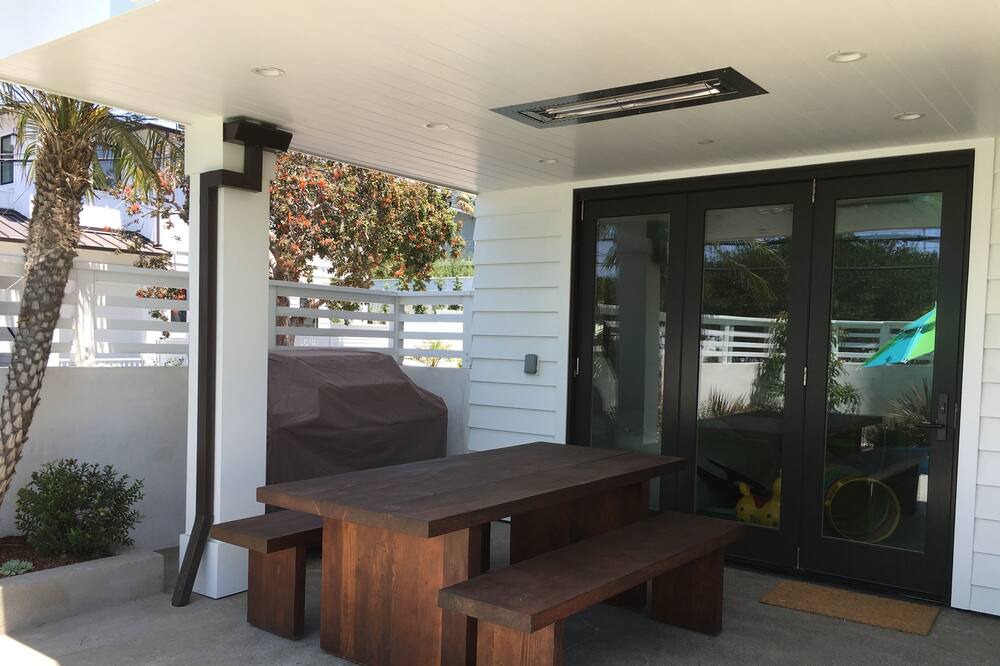 Photo of Patio Balcony in Tree Section