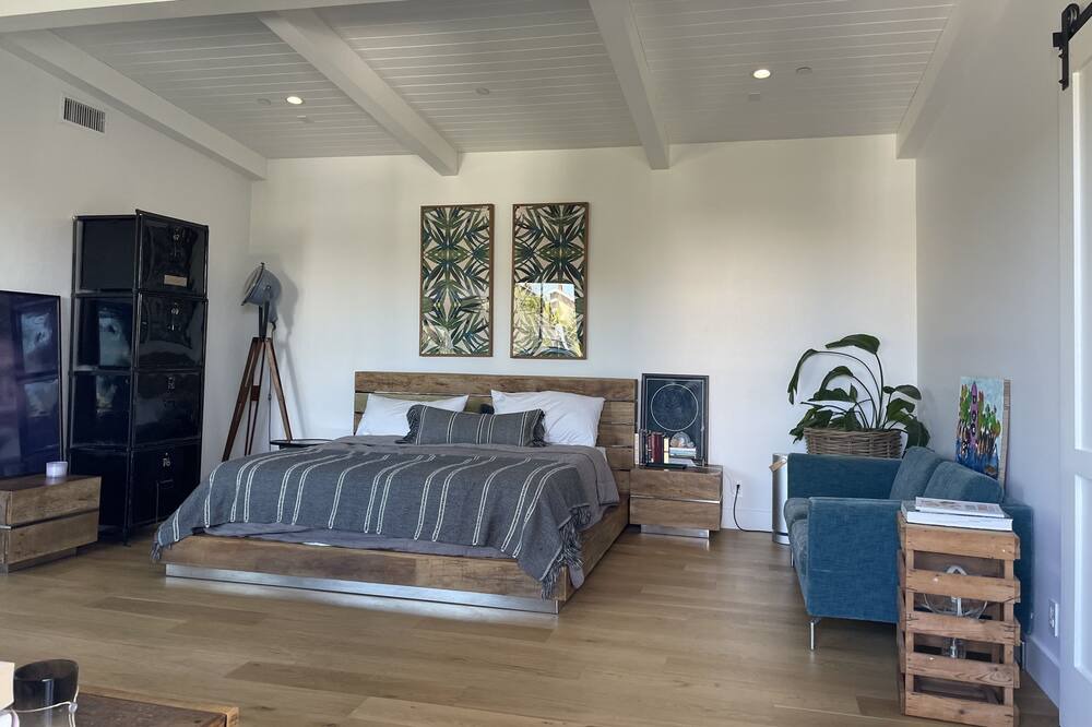 Photo of Bedroom in Tree Section