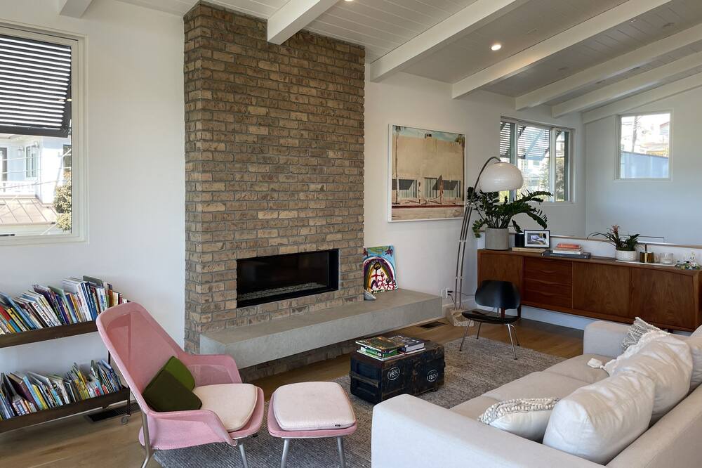Photo of Livingroom in Tree Section