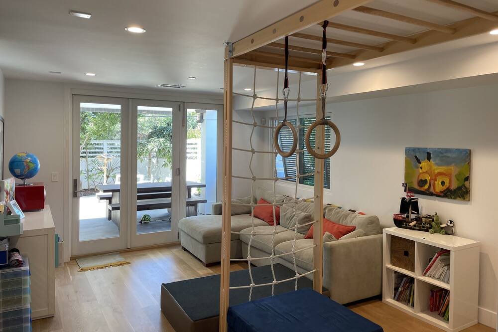 Photo of Livingroom in Tree Section
