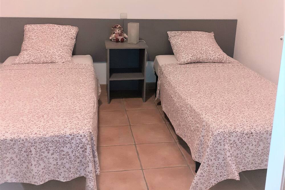 Photo of Bedroom in Paraza