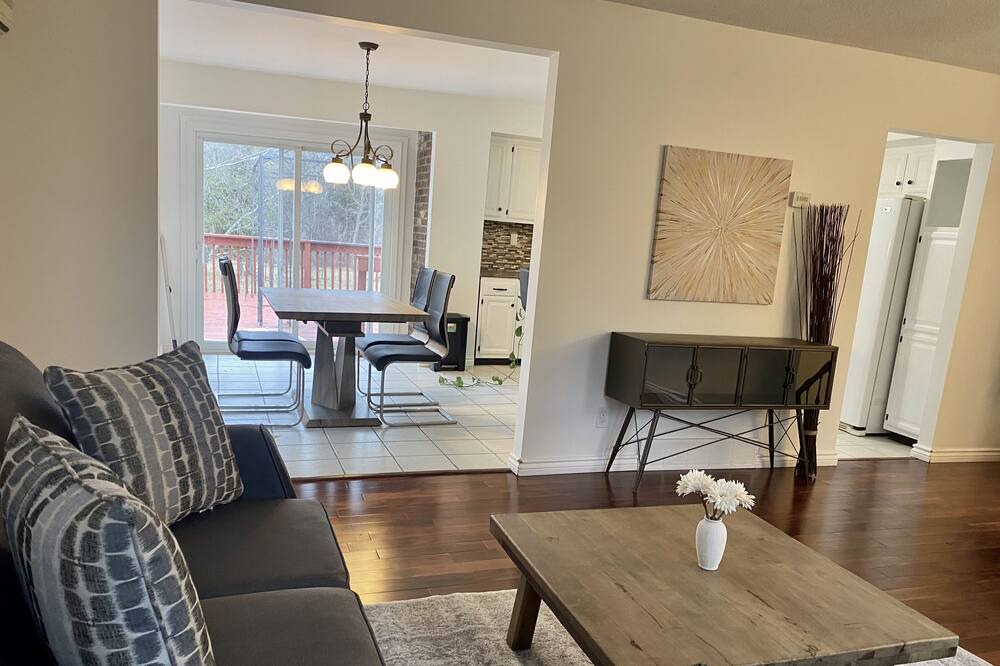 Photo of Livingroom in Port Franks
