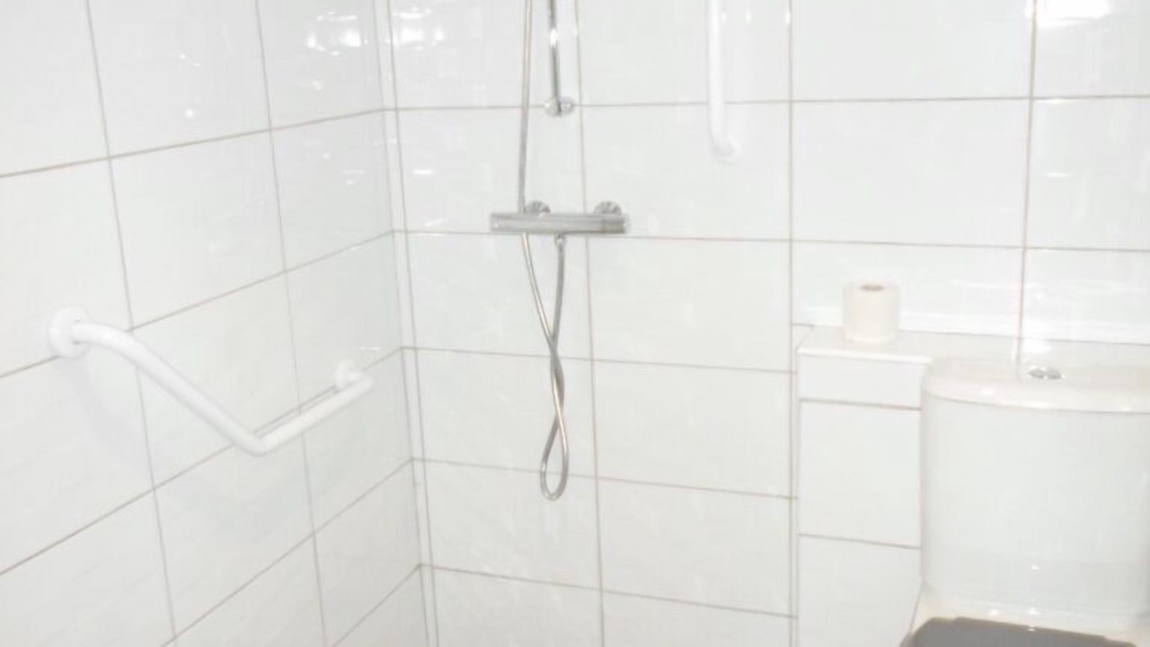 Photo of Bathroom in Calmont