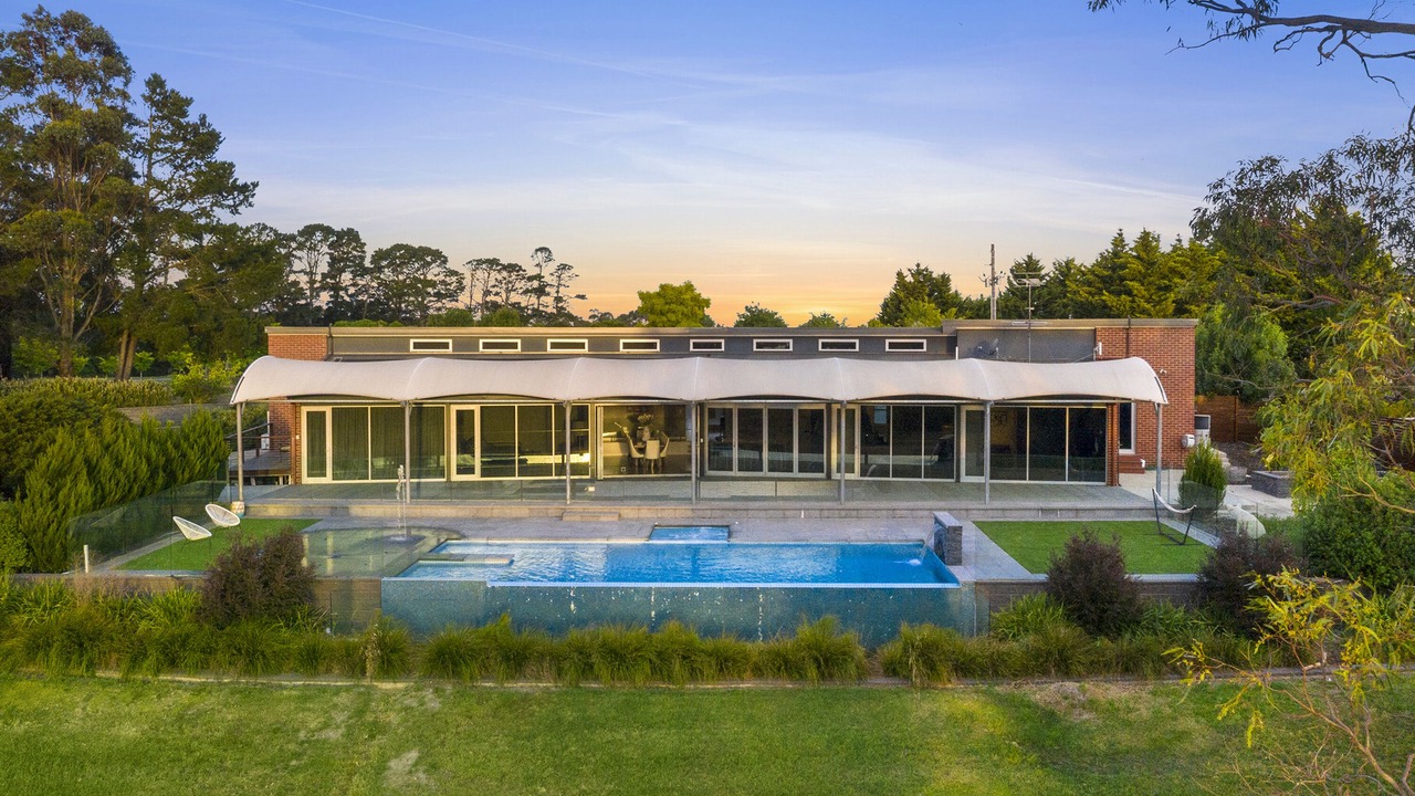 Photo of Outdoor in Elaine