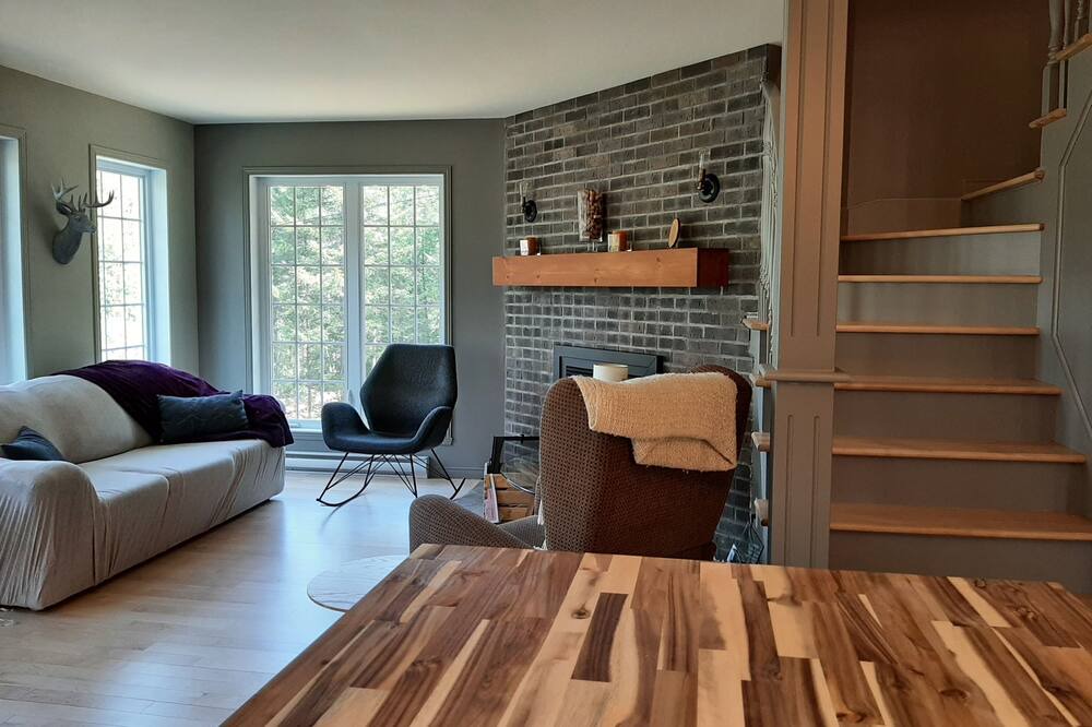 Photo of Livingroom in Saint Come