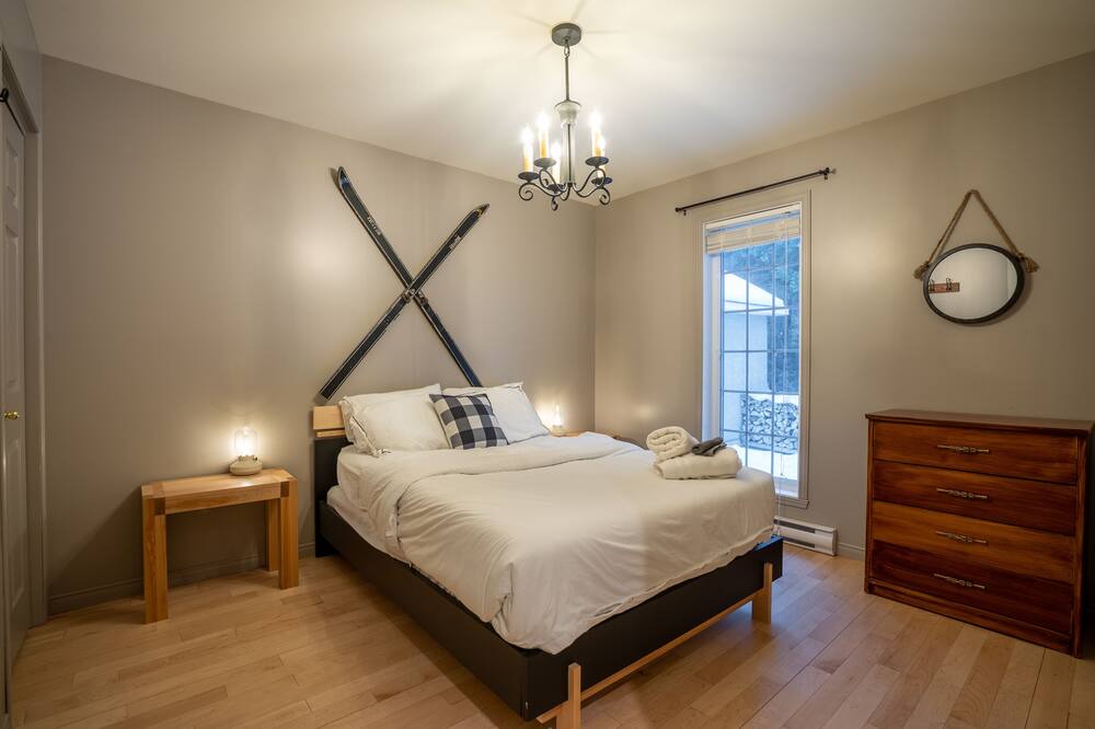 Photo of Bedroom in Saint Come