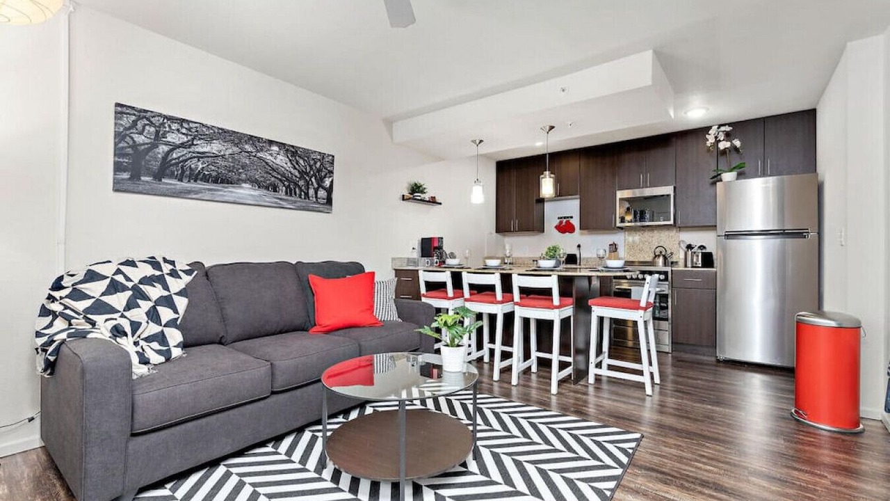 Photo of Livingroom in Prairie Village