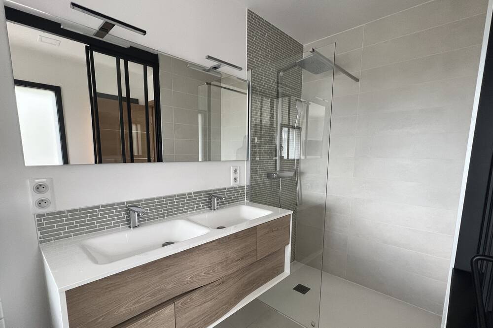 Photo of Bathroom in Prades-le-Lez