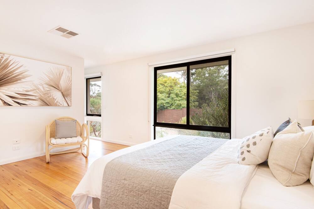 Photo of Bedroom in Mount Eliza