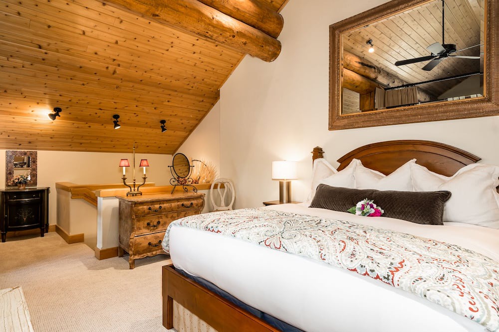 Photo of Bedroom in Saddle Ridge