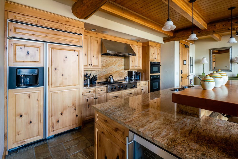 Photo of Kitchen in Saddle Ridge