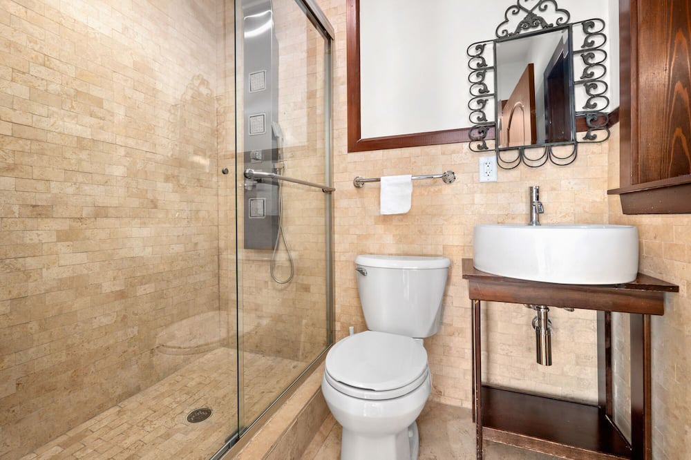 Photo of Bathroom in North Bay Village