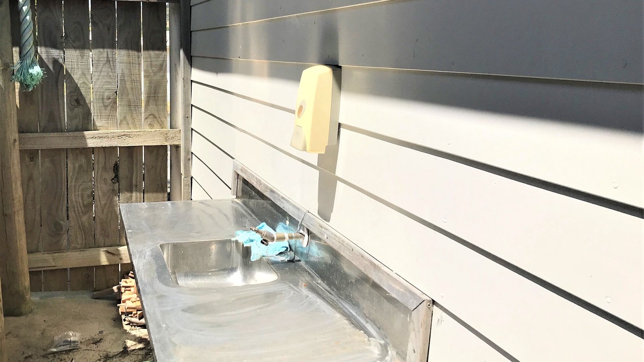 Photo of Others in Cable Bay