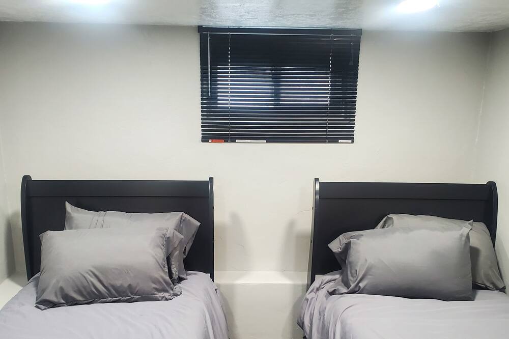 Photo of Bedroom in Centerville
