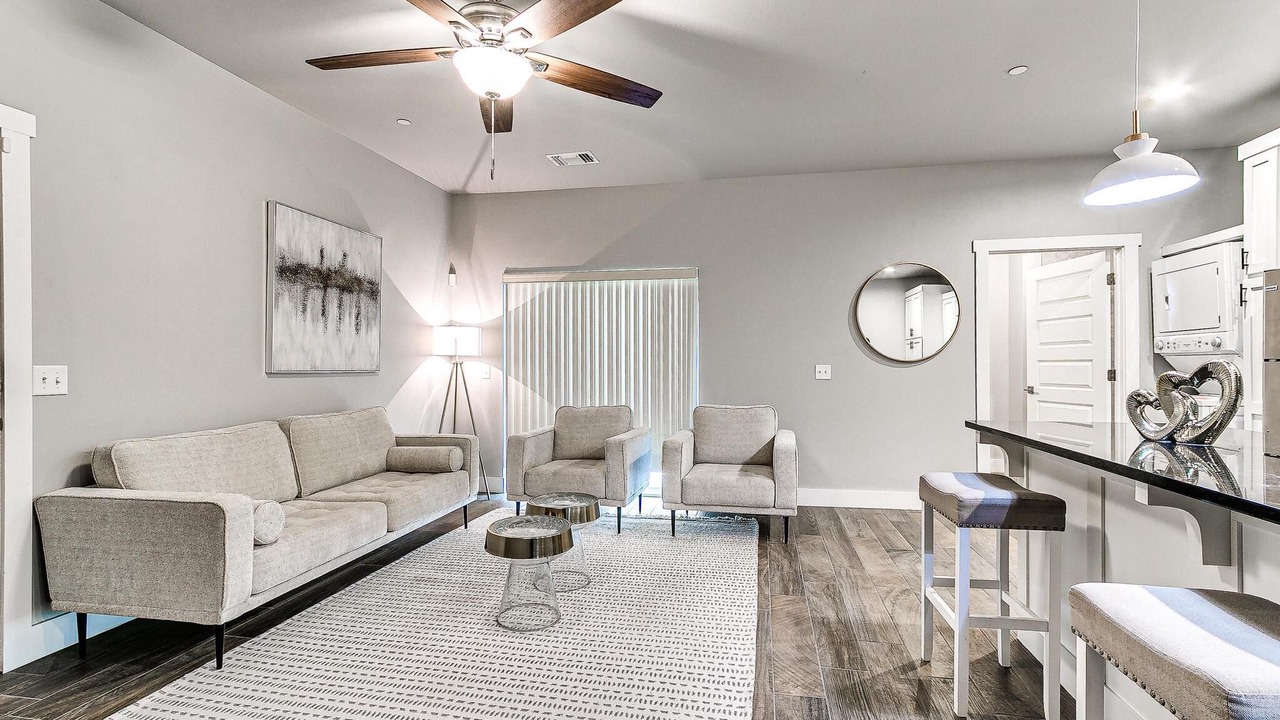 Photo of Livingroom in Asian District