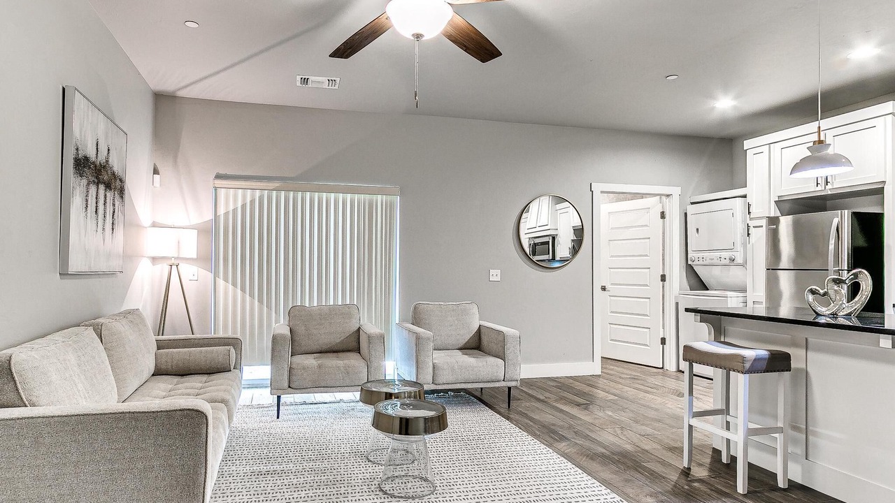 Photo of Livingroom in Asian District