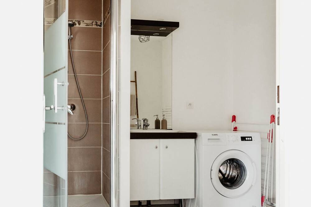 Photo of Bathroom in Valenciennes