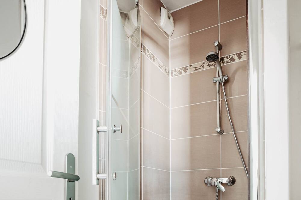 Photo of Bathroom in Valenciennes