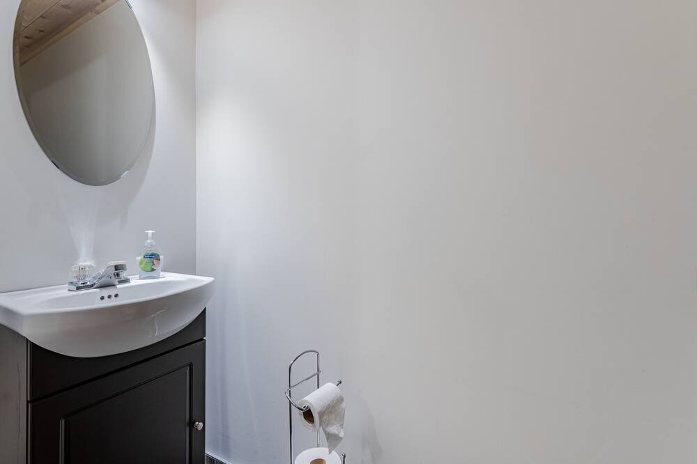 Photo of Bathroom in Saint-Michel-des-Saints