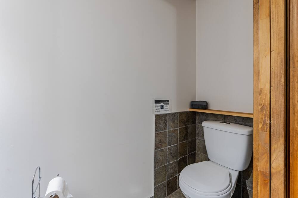 Photo of Bathroom in Saint-Michel-des-Saints