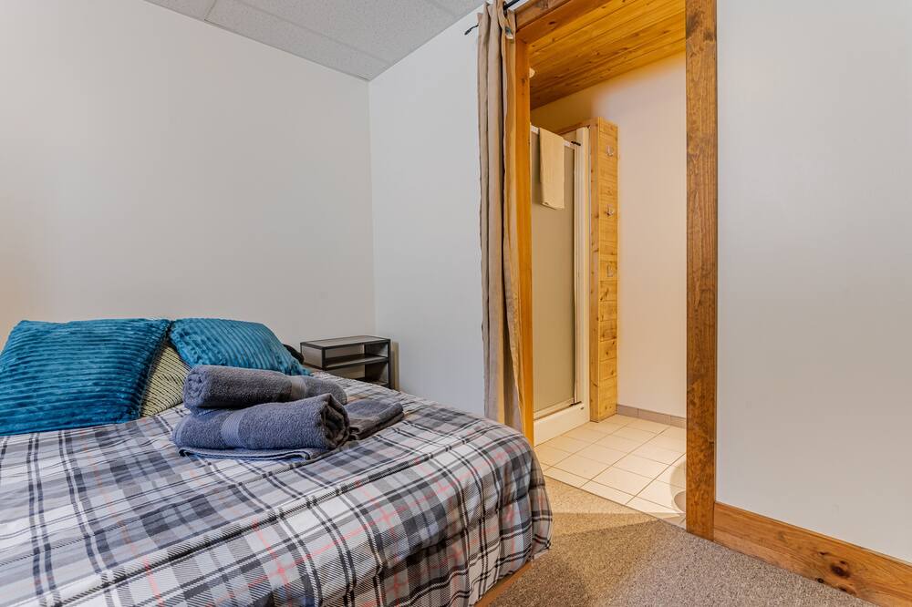 Photo of Bedroom in Saint-Michel-des-Saints