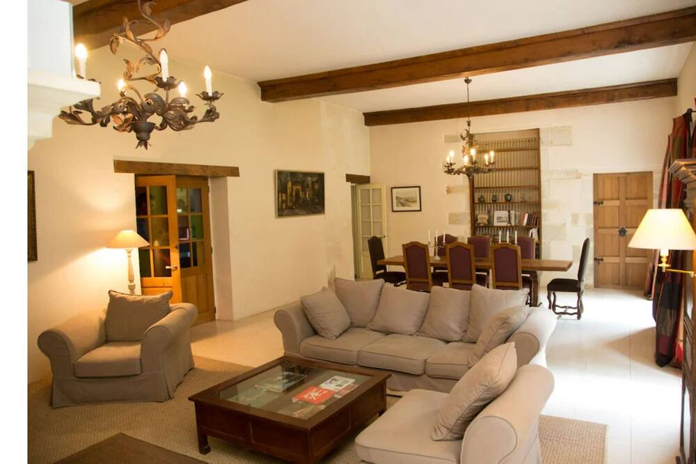 Photo of Livingroom in Tilly-sur-Seulles