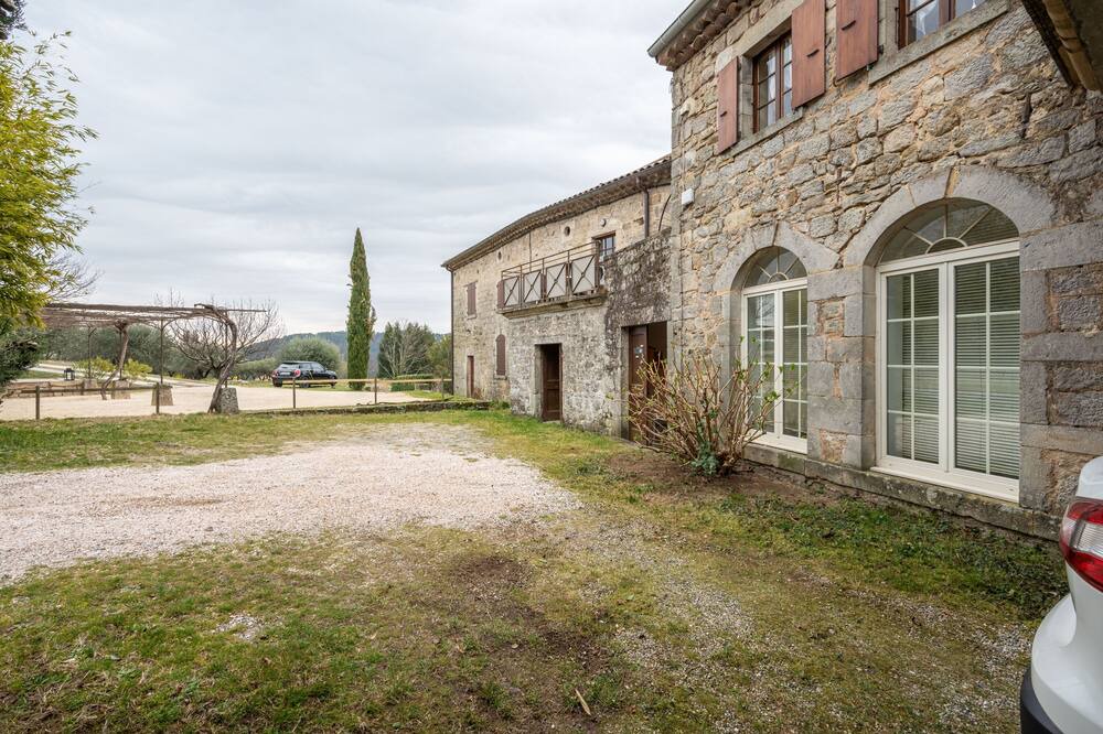 Photo of Outdoor in Ribes