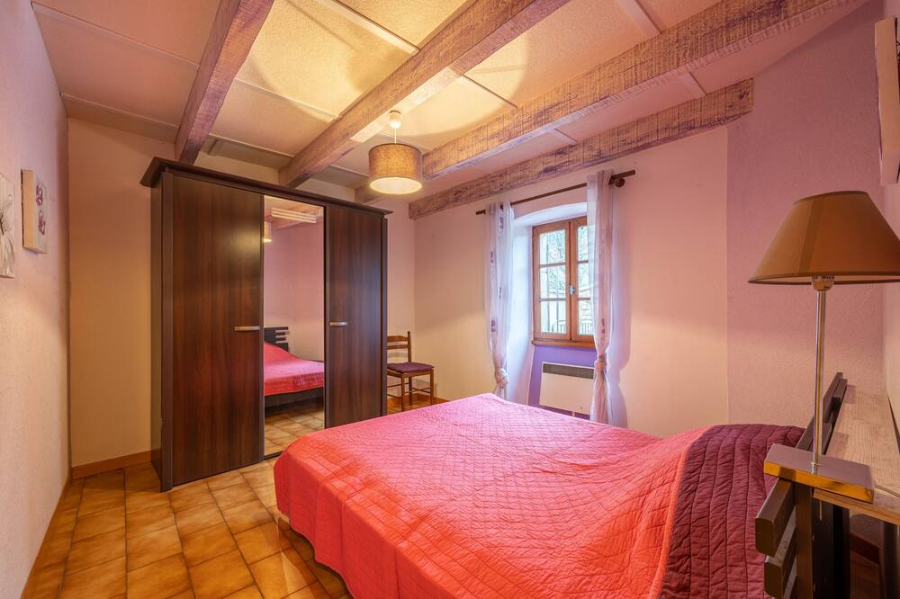Photo of Bedroom in Ribes